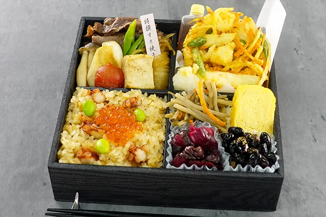 【6月限定価格/先行販売】特選 彩美牛すき焼きと大海老かき揚げ御膳  ( 天ぷら 神膳本陣 )